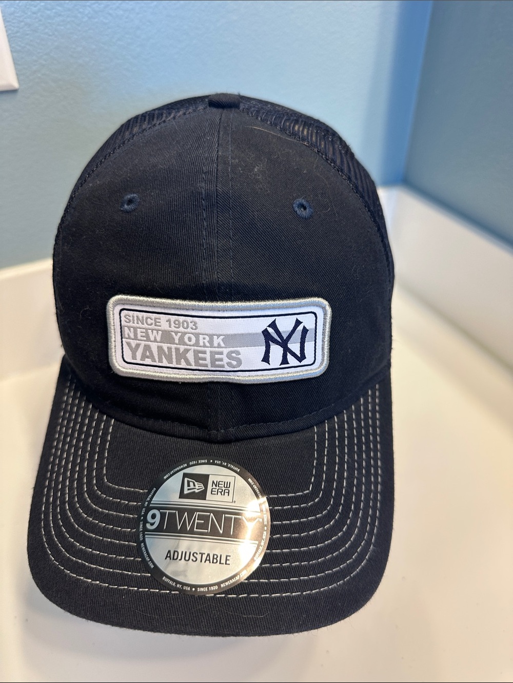 New Era Navy trucker style snap back New York Yankees 9TWENTY Patch Cap NWT